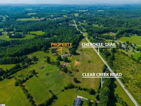705 Cherokee Trl, Easley, SC 29640 photo 5