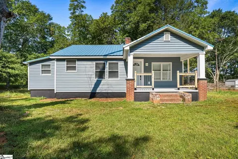 108 Martin St, Westminster, SC 29693
