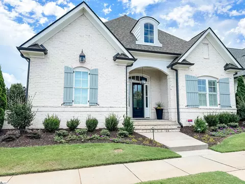 121 Jessen Dr, Greenville, SC 29607