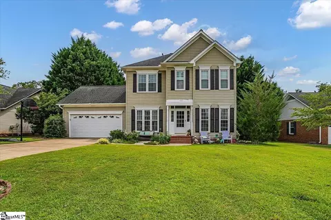 105 Ramble Rose Ct, Simpsonville, SC 29681
