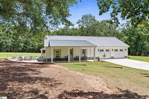100 100a Metcalf Way, Piedmont, SC 29673