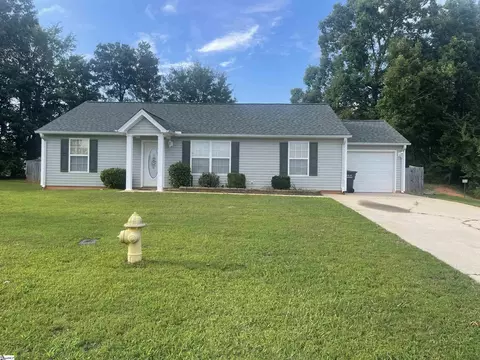 312 London Dr, Laurens, SC 29360