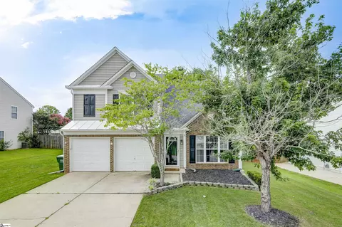 105 Innisbrook Ln, Simpsonville, SC 29681