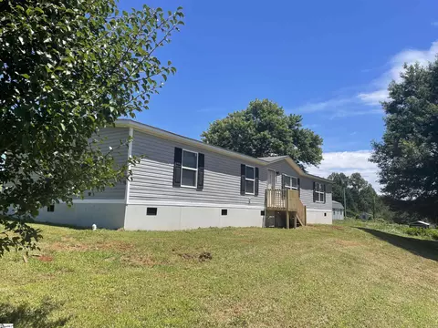 751 Shiloh Church Rd, Wellford, SC 29385