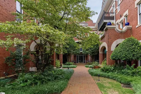 400 E Washington St UNIT 8, Greenville, SC 29601