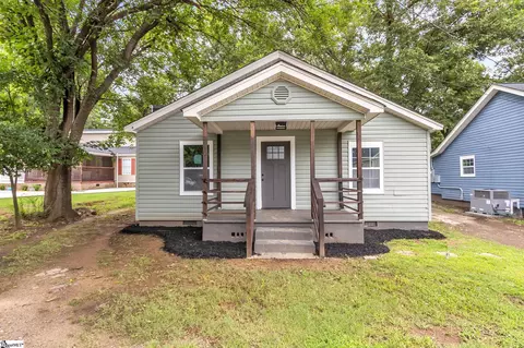104 Mcdade St, Greenville, SC 29611