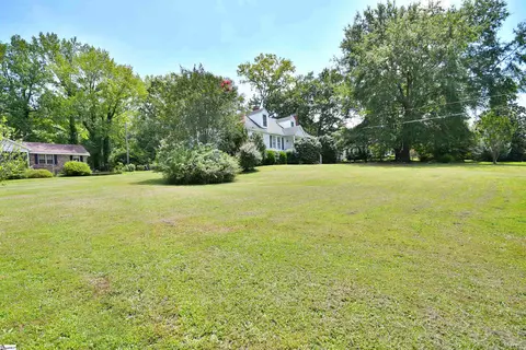 5404 Old Buncombe Rd, Greenville, SC 29609