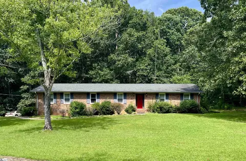 128 Bismark Dr, Pelzer, SC 29669
