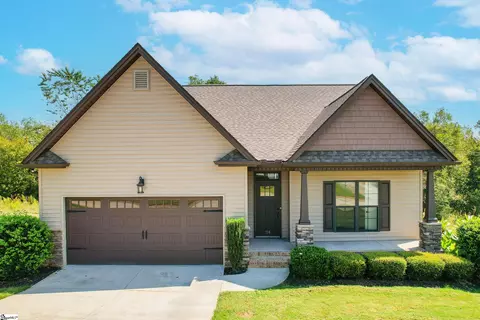 204 Laurel Trace Cir, Piedmont, SC 29673
