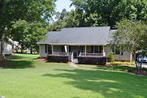 6 Cottage Ln, Taylors, SC 29687
