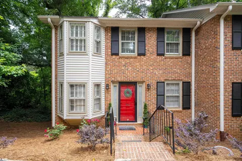 900 N Main St #32, Greenville, SC 29609