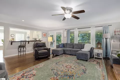 102 Caedmon Ct, Greer, SC 29650 photo 8
