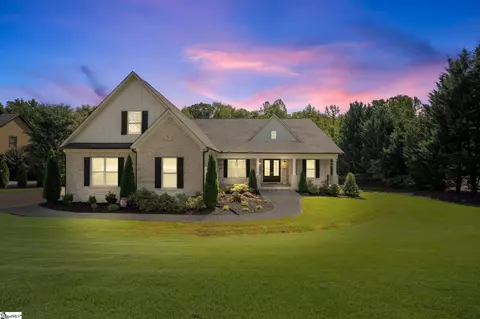 114 Amandas Autumn Ln, Taylors, SC 29687