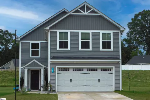 740 Parkside Dr, Woodruff, SC 29388