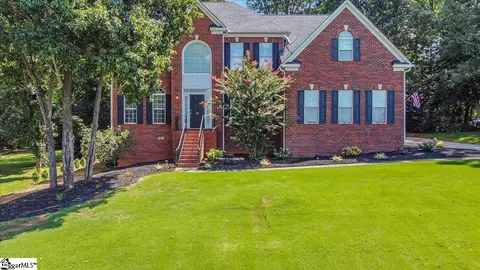 139 Carsons Pond Dr, Simpsonville, SC 29681