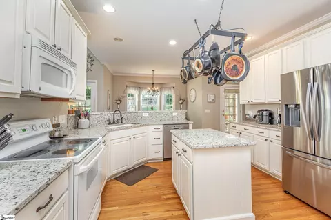 11 Redglobe Ct, Simpsonville, SC 29681 photo 8