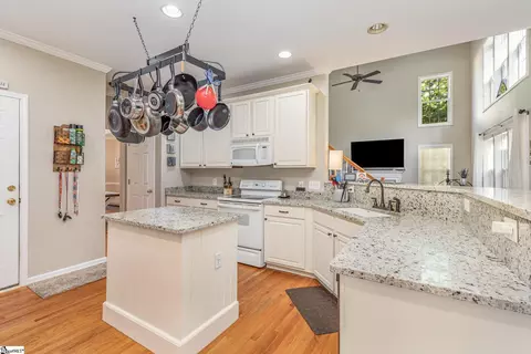 11 Redglobe Ct, Simpsonville, SC 29681 photo 10