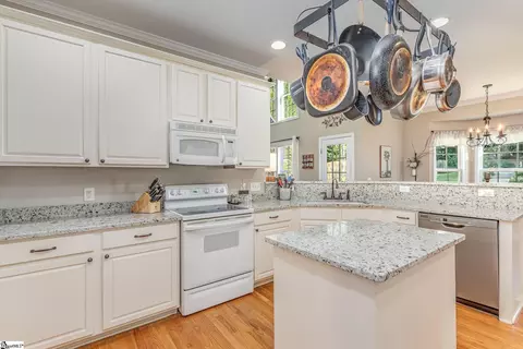 11 Redglobe Ct, Simpsonville, SC 29681 photo 9