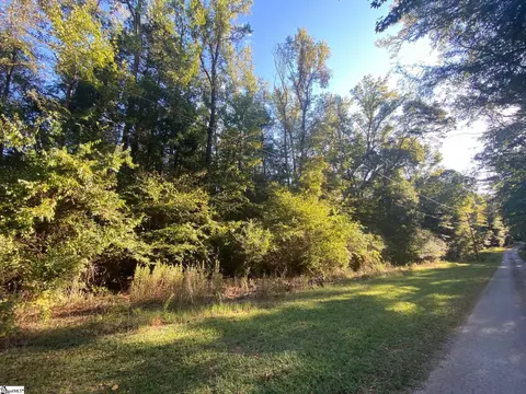 00 Lyons Dr, Laurens, SC 29360