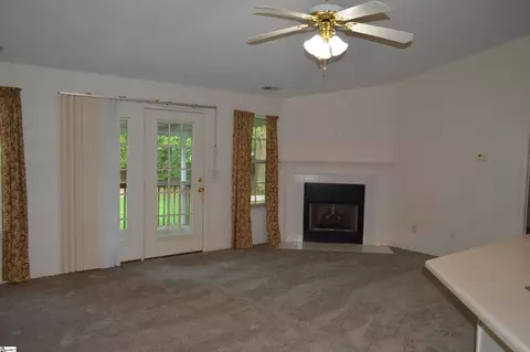 8 Old Rutherford Rd, Greer, SC 29651 photo 5