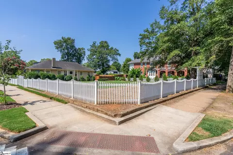 401 Hampton Ave, Greenville, SC 29601