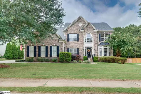 115 Hartwick Ln, Fountain Inn, SC 29644
