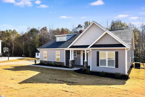 531 Turning Leaf Ln, Greer, SC 29651 photo 3