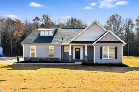 531 Turning Leaf Ln, Greer, SC 29651