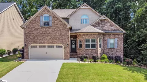 305 Mansfield Ln, Greer, SC 29650