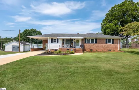 114 Salem Ct, Greenville, SC 29617