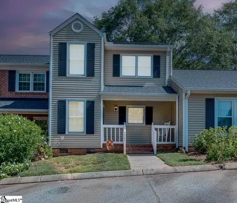 507 Wentworth St, Mauldin, SC 29662