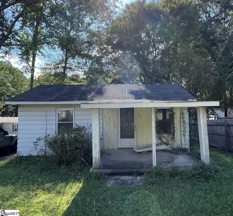 106 S Church St, Pickens, SC 29671
