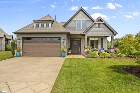 40 Vinton Dr, Greer, SC 29651