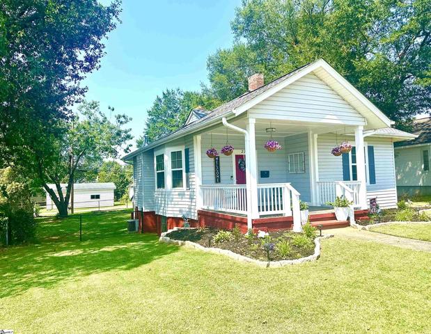 27 Groce Rd, Lyman, SC 29365 | 18 Photos - Movoto