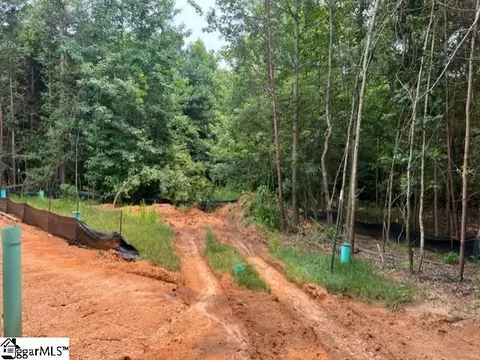 1037 Saluda Lake Rd, Greenville, SC 29617