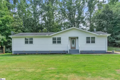 45 Boswell Cir, Travelers Rest, SC 29690