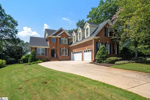 222 Woods Rd, Greer, SC 29650