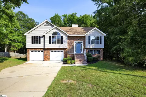 321 Pine Dr, Piedmont, SC 29673