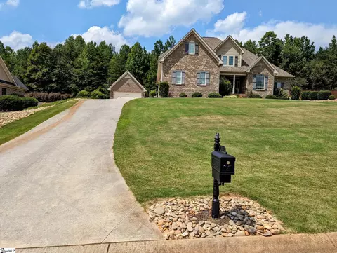 114 Lantern Ridge Dr, Easley, SC 29642