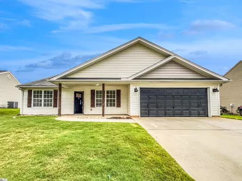 975 Slow Creek Ct, Boiling Springs, SC 29316