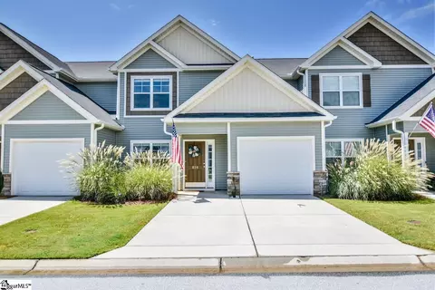 826 Stonebriar St, Simpsonville, SC 29681