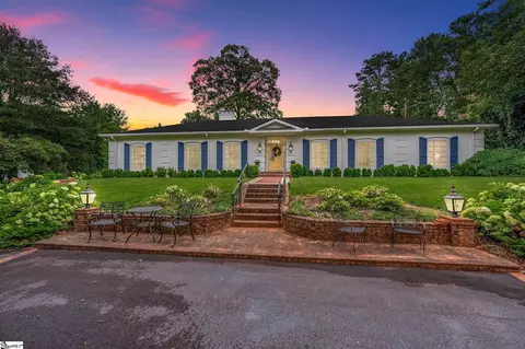 4 Barksdale Rd, Greenville, SC 29607