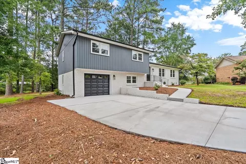 106 Willow Ct, Easley, SC 29642 photo 2