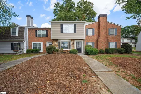 32 Birchview St, Taylors, SC 29687