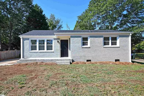 220 Keith Dr, Greenville, SC 29607