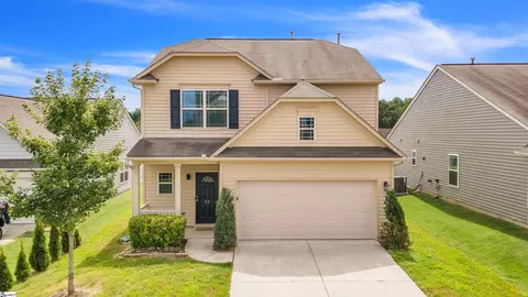 33 Hawksbill Ln, Simpsonville, SC 29680