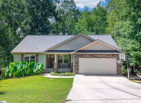 131 Edgewater Dr, Anderson, SC 29626