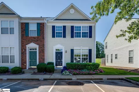 421 Twist Cir, Mauldin, SC 29662
