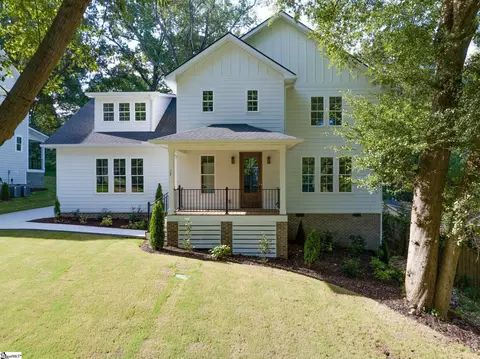17 Pinehurst Dr, Greenville, SC 29609