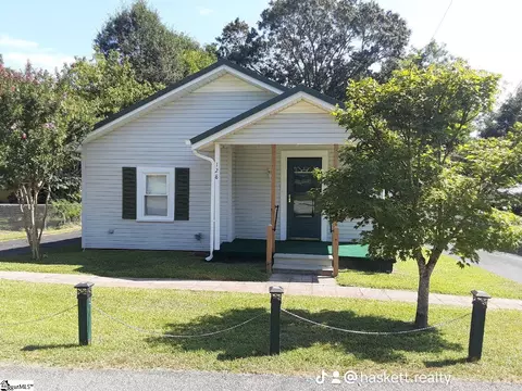 128 Holder St, Pickens, SC 29671